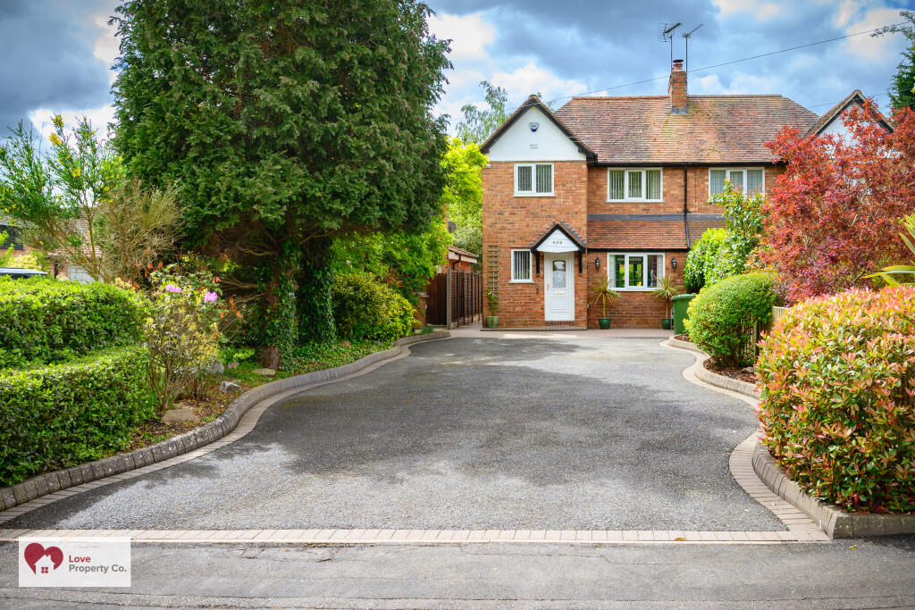 Main image of property: Lugtrout Lane, Catherine-De-Barnes, Solihull, B91 2TN