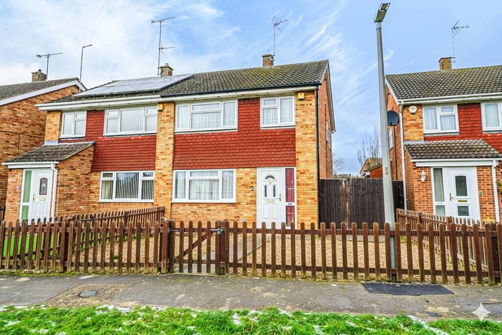 Main image of property: Woodman Close, Leighton Buzzard