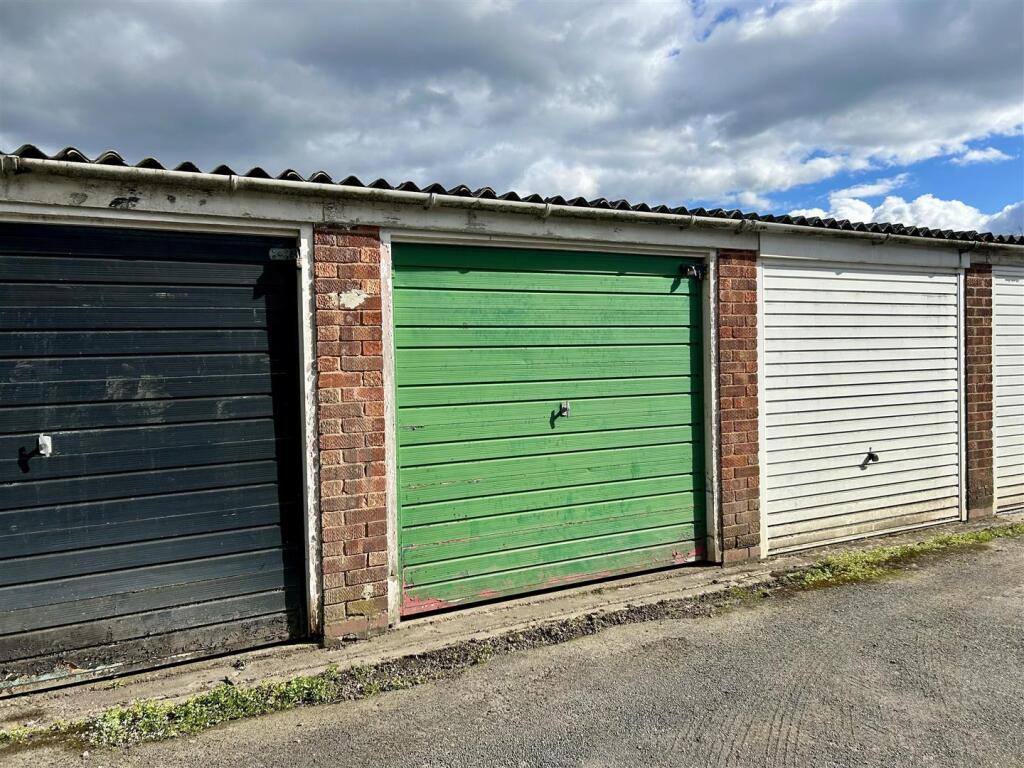 Additional image 12 of Wicklow Close, Halesowen