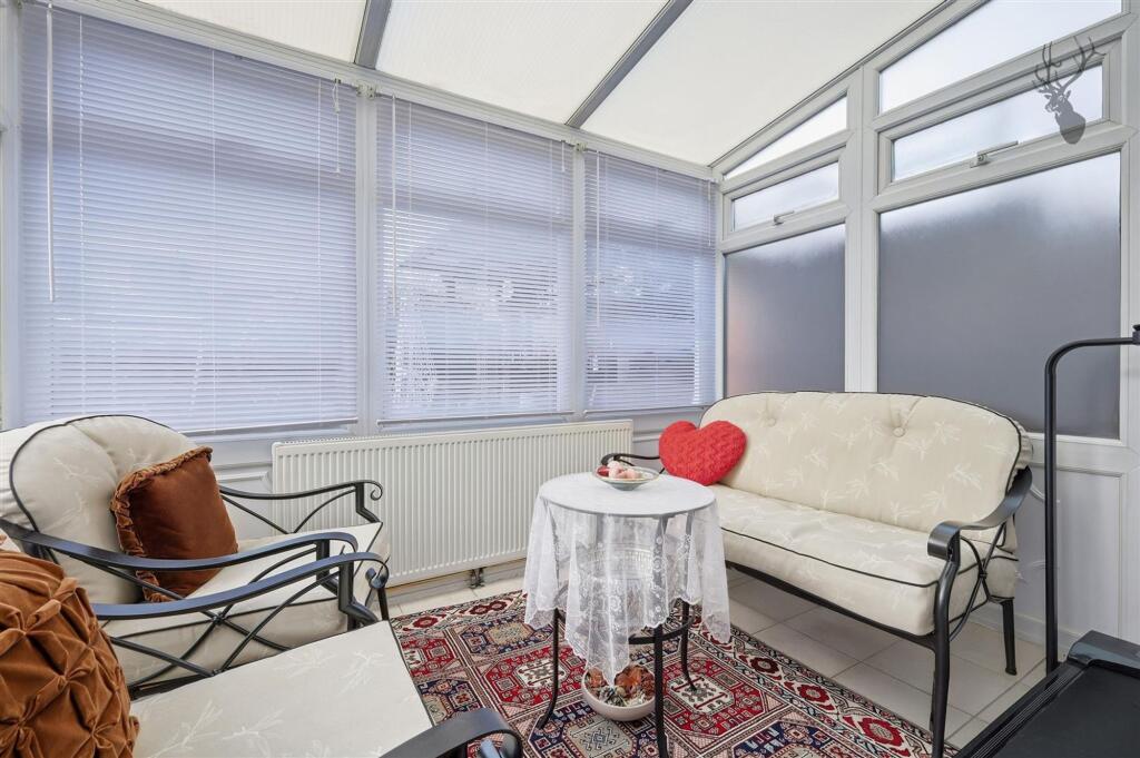 Milhoo Court, Waltham Abbey, EN9 photo 4