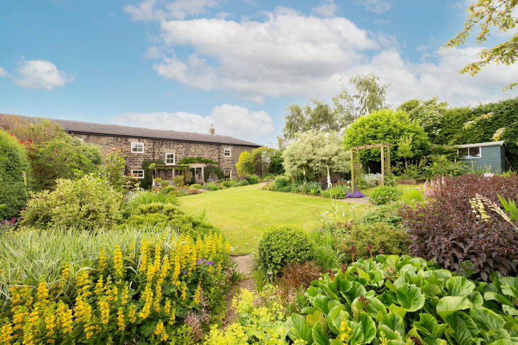 Main image of property: The Byre, Westfield House Farm, Brockholes Lane, Sheffield, S36 9FB