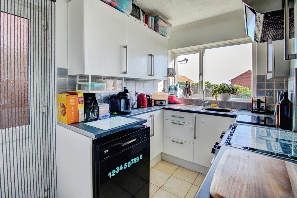 St. Leonards View, Tamworth, B78 - View 6
