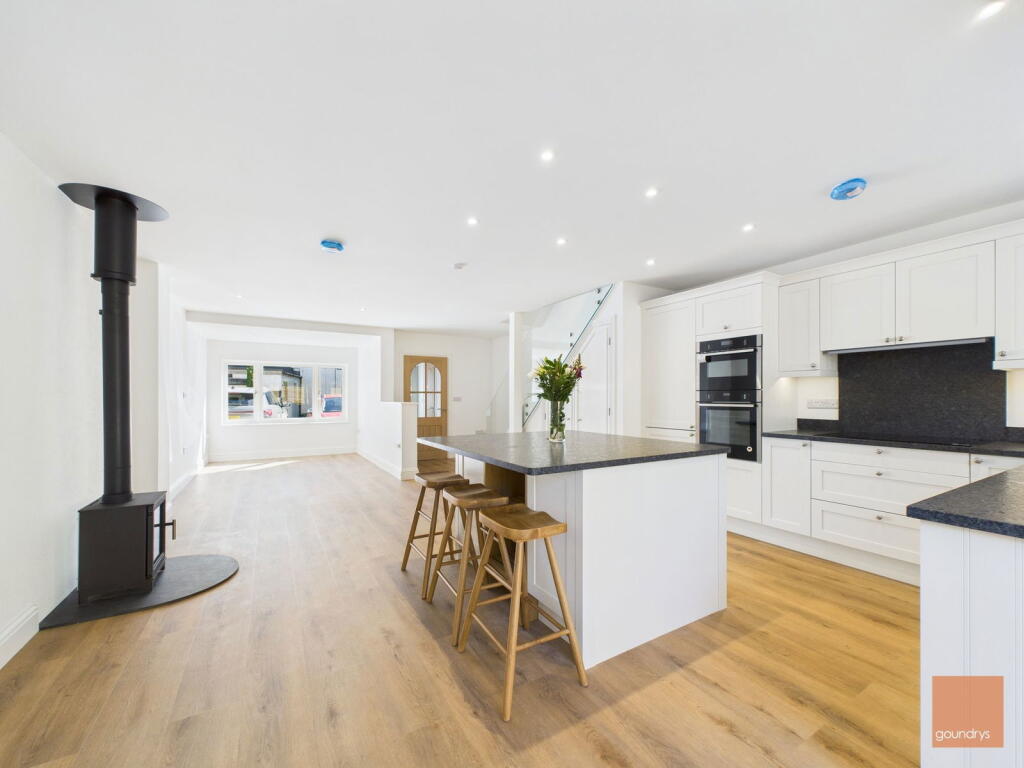 Main image of property: St Agnes- Beautifully Refurbished Cottage