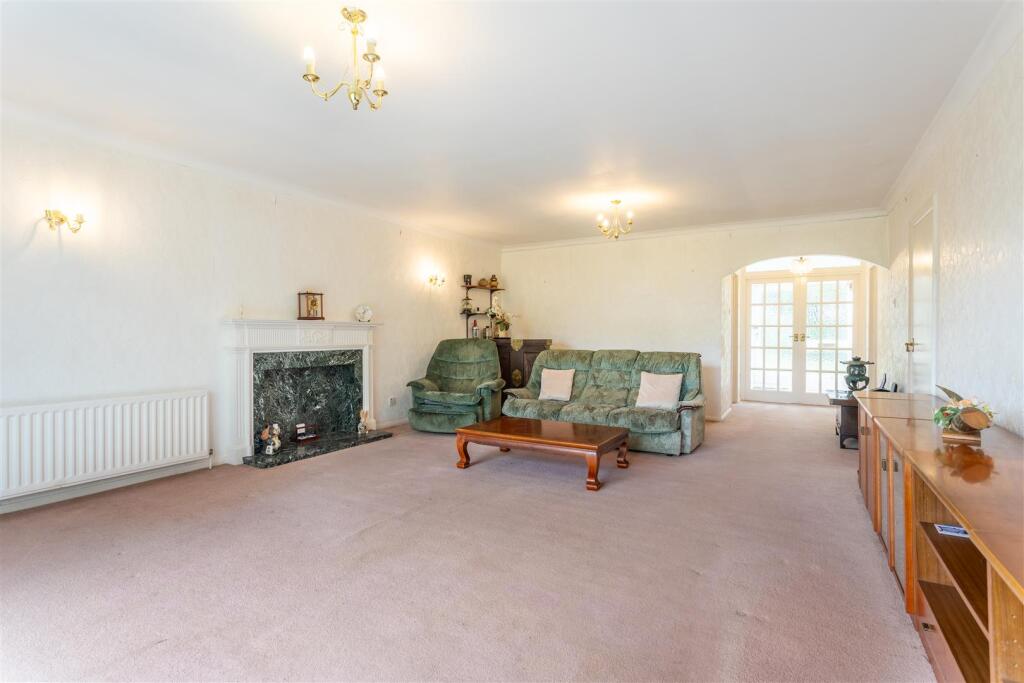 Pinegarth, Darras Hall, NE20 photo 4