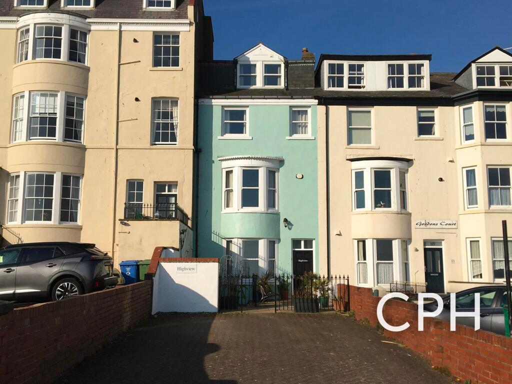 Main image of property: 87 Queens Parade, Scarborough, YO12