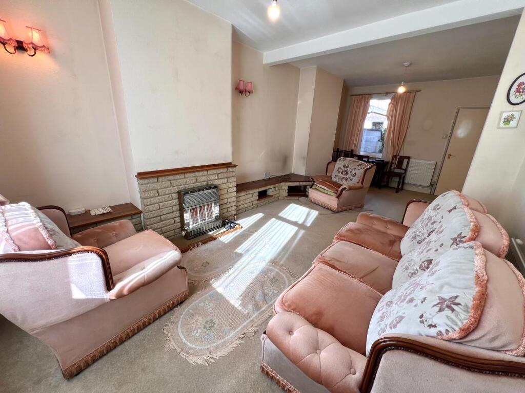 Newcombe Road, St. James, Northampton NN5 photo 2