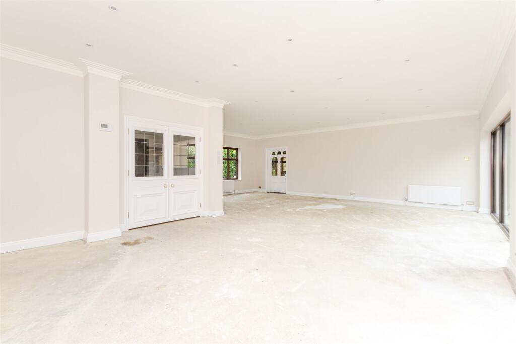 Main image of property: Hever Avenue, West Kingsdown, Sevenoaks, Kent