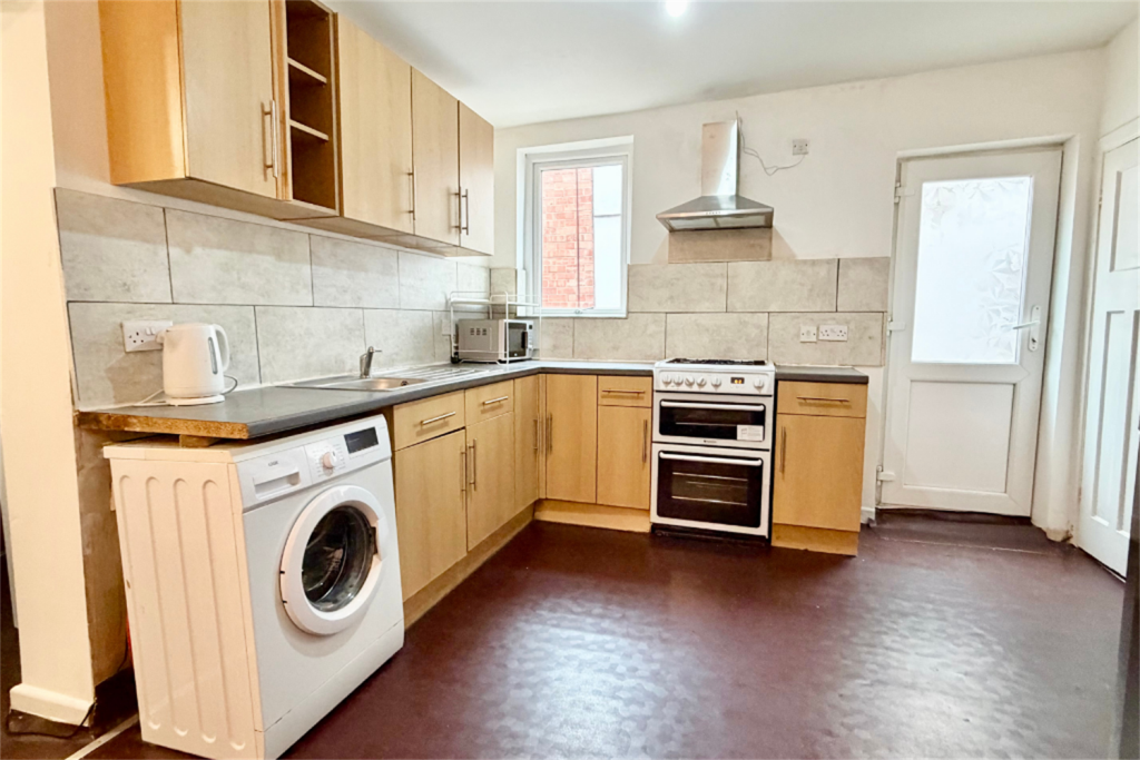 House in Nottingham - View 3