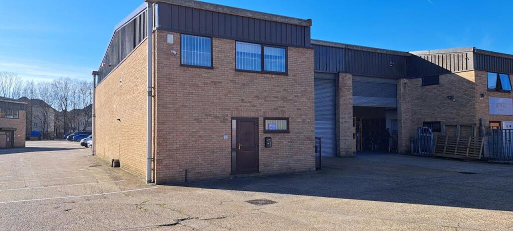 Main image of property: 3 Elliott Park, Eastern Road, Aldershot, GU12 4TF