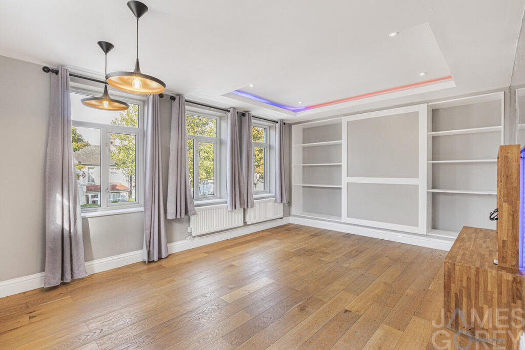 Apartment in London - View 2