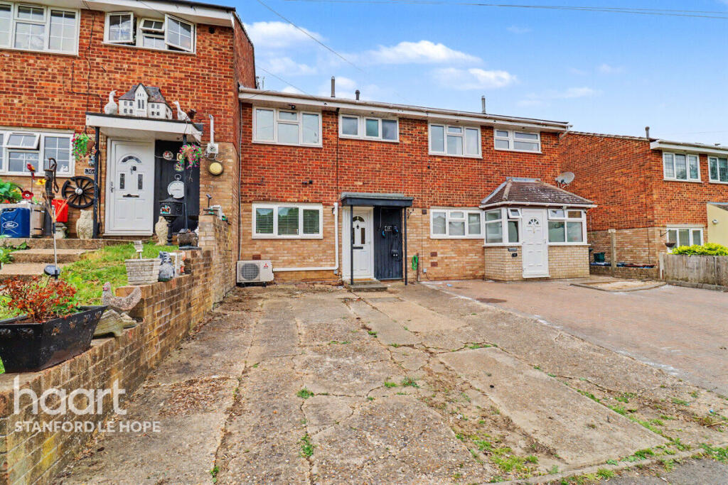 Main image of property: St Margarets Avenue, Stanford-Le-Hope