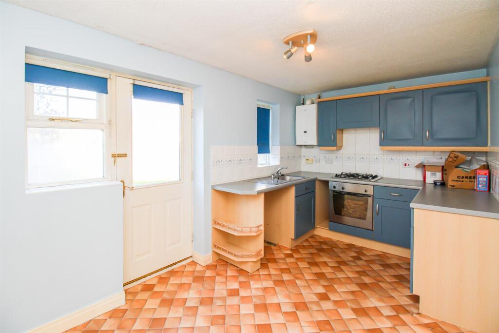 Park Close, Ryhill, Wakefield, WF4 2QX photo 4