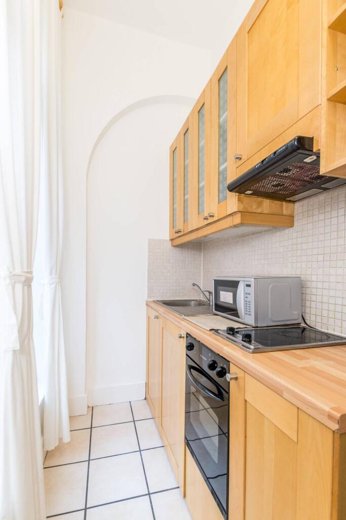 Apartment in London - View 3
