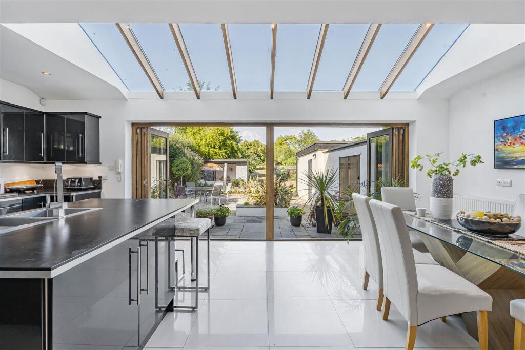 Additional image 3 of Codicote Road, Welwyn