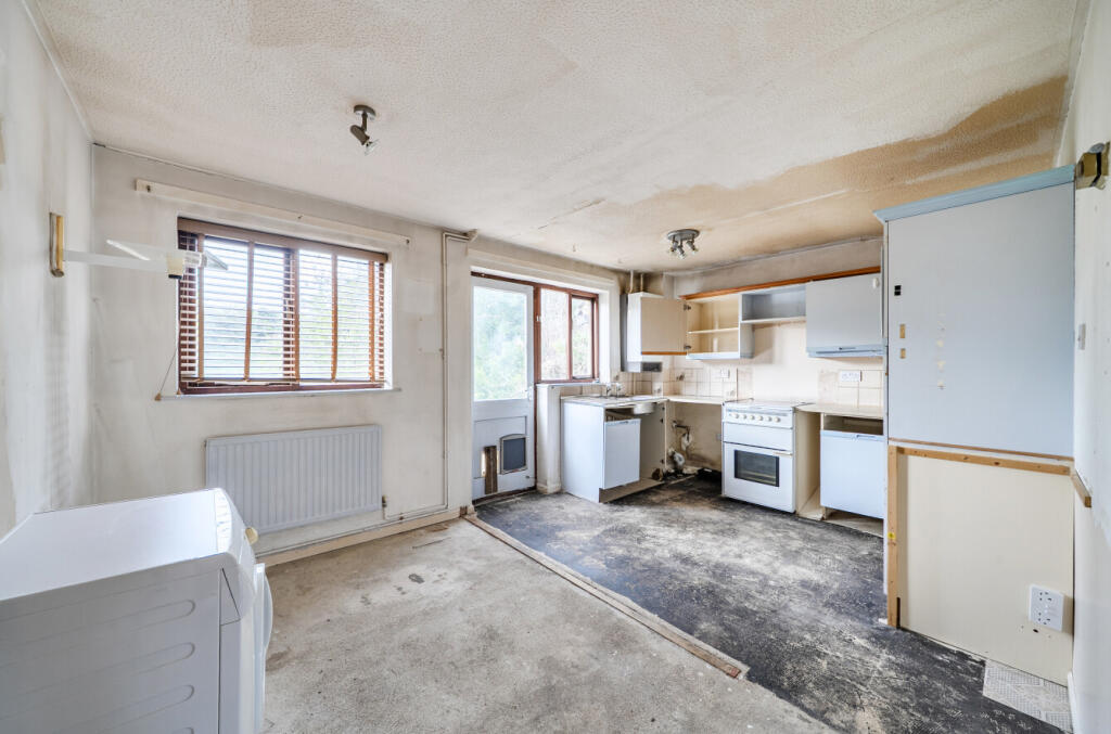 House in Vale of White Horse, Watchfield - View 4