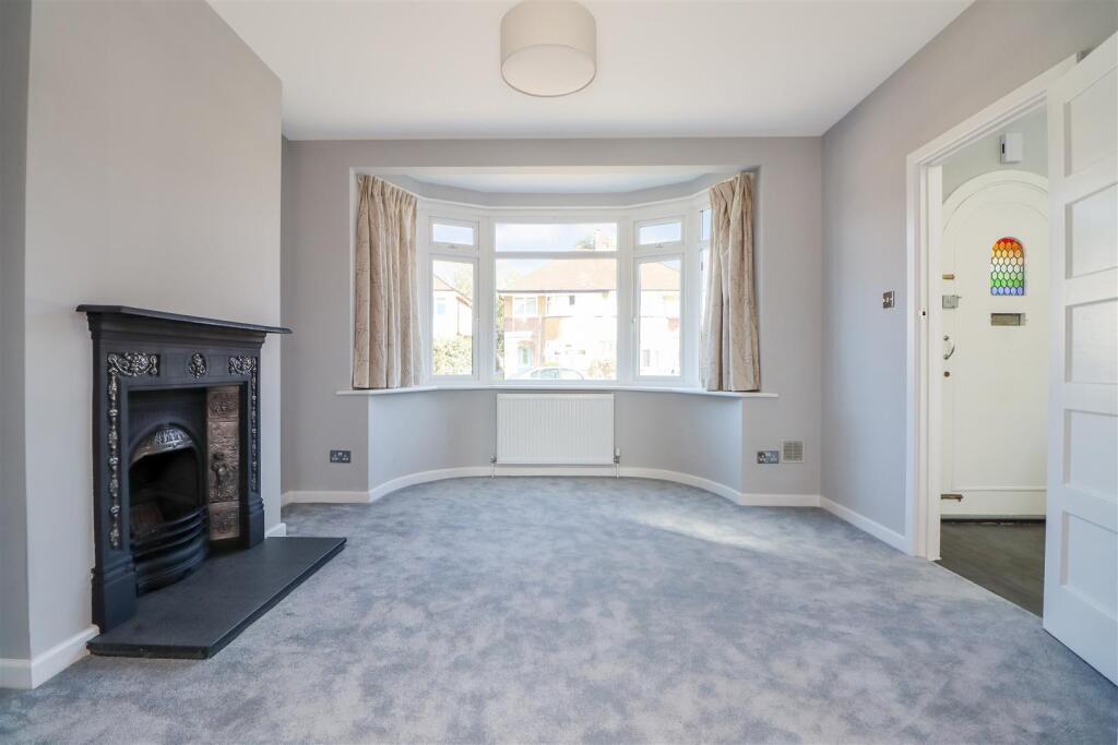 House in Horsham, New Town - View 5