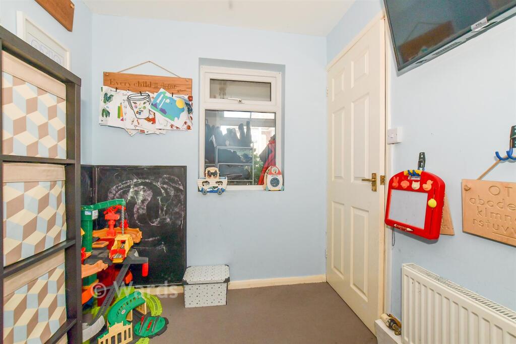 House in Canterbury - View 5