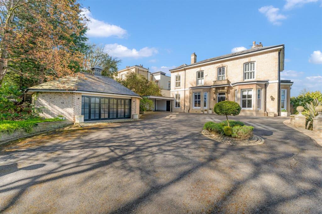 Main image of property: Macclesfield Road, Alderley Edge