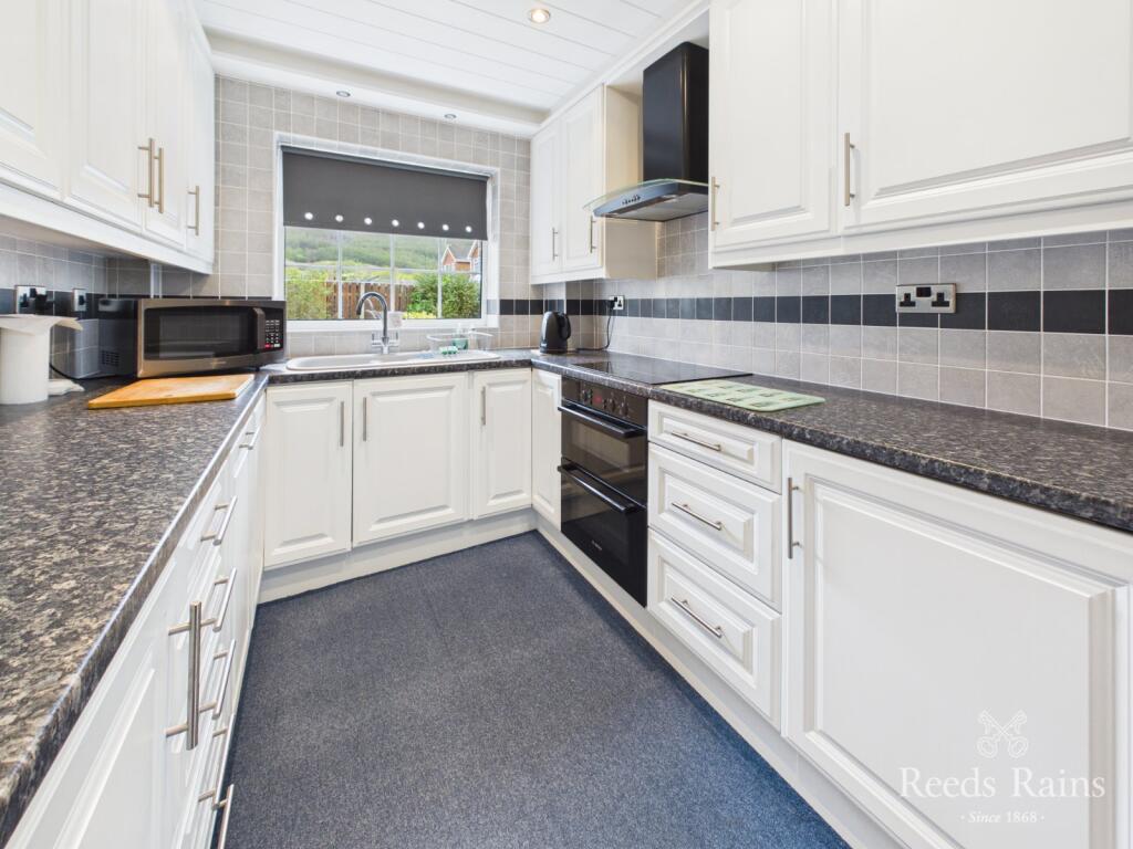 Eglinton Avenue, Guisborough, North Yorkshire, TS14 photo 4