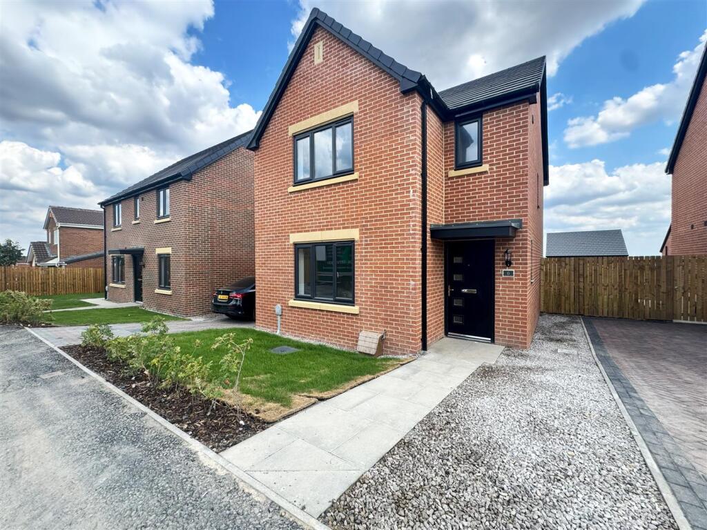 Main image of property: Hickory Mews, Morley, Leeds, LS27 7ZB