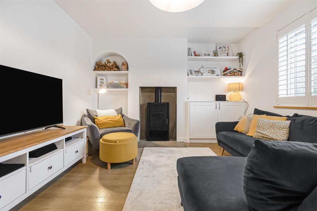 House in East Hertfordshire, Hertford Heath - View 2