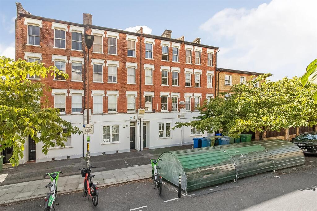 Main image of property: Azenby Road, London