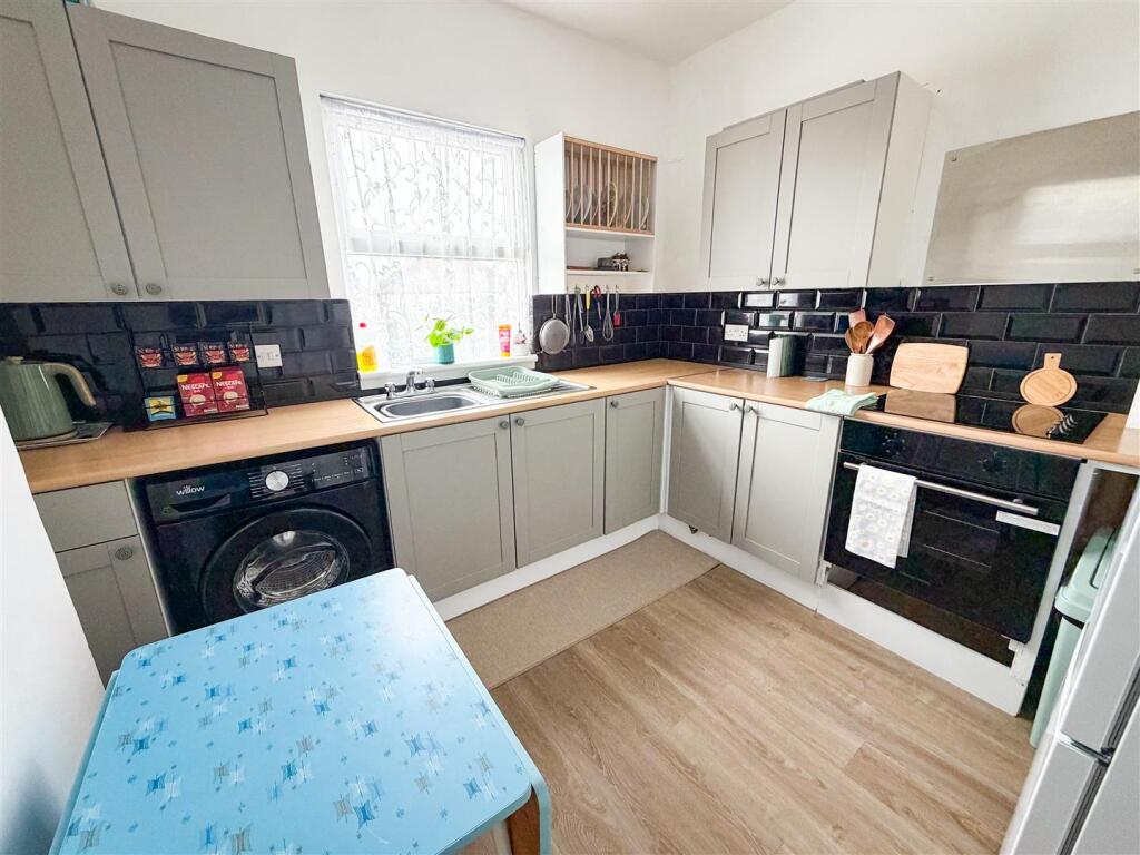 Apartment in Clacton-on-Sea, Great Clacton - View 4