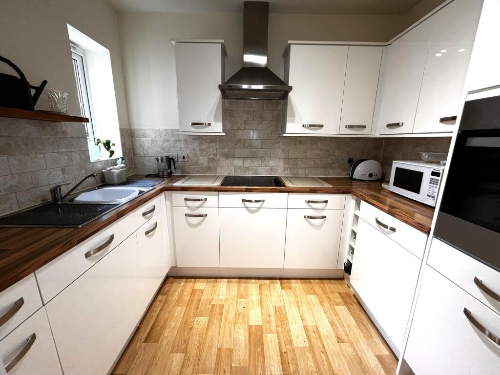 Thorley Lane, Timperley, WA15 - View 6