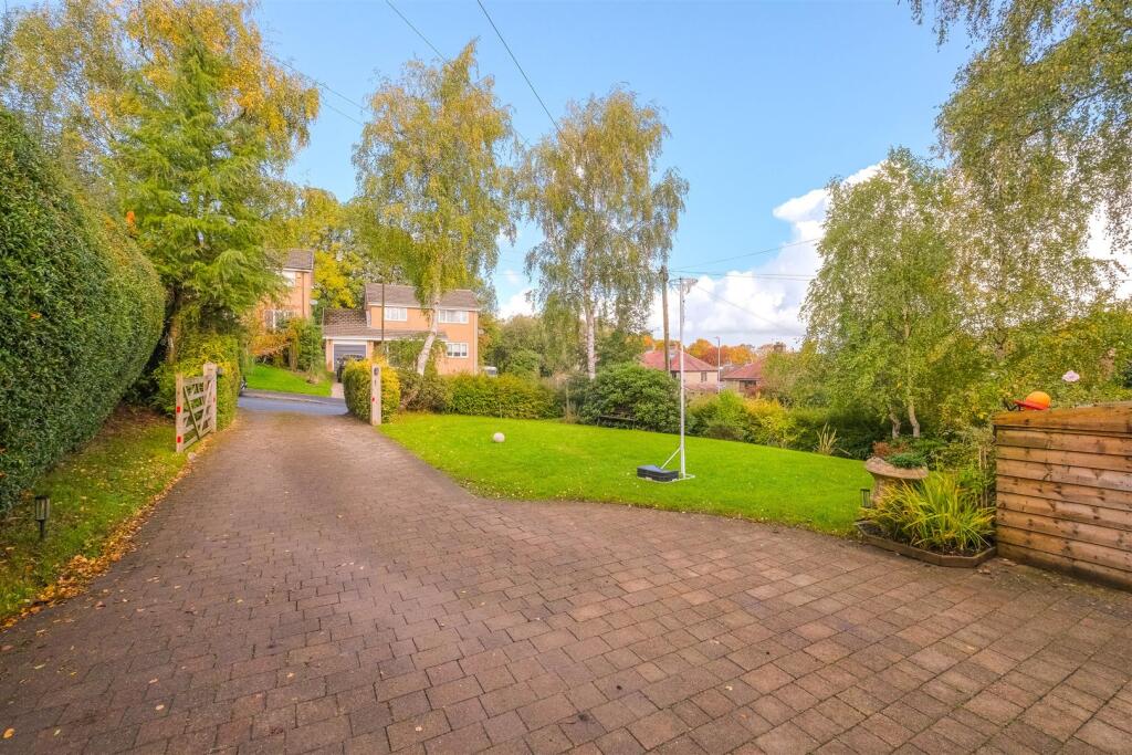 House in Calderdale, Rishworth, Ripponden - View 3