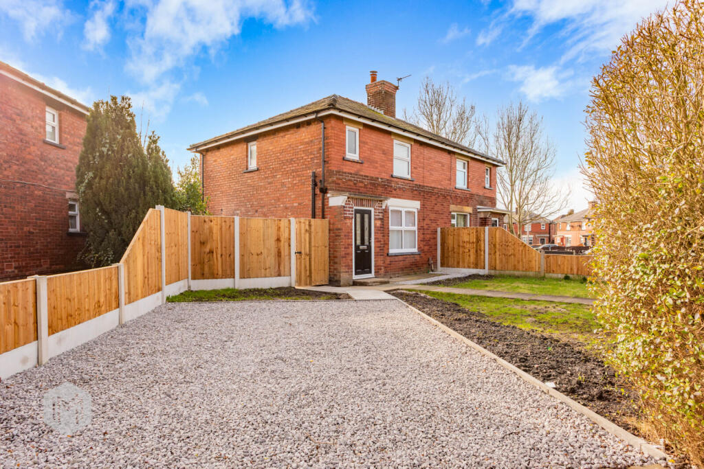 Main image of property: Warwick Road, Atherton, Manchester, Greater Manchester, M46 9PW