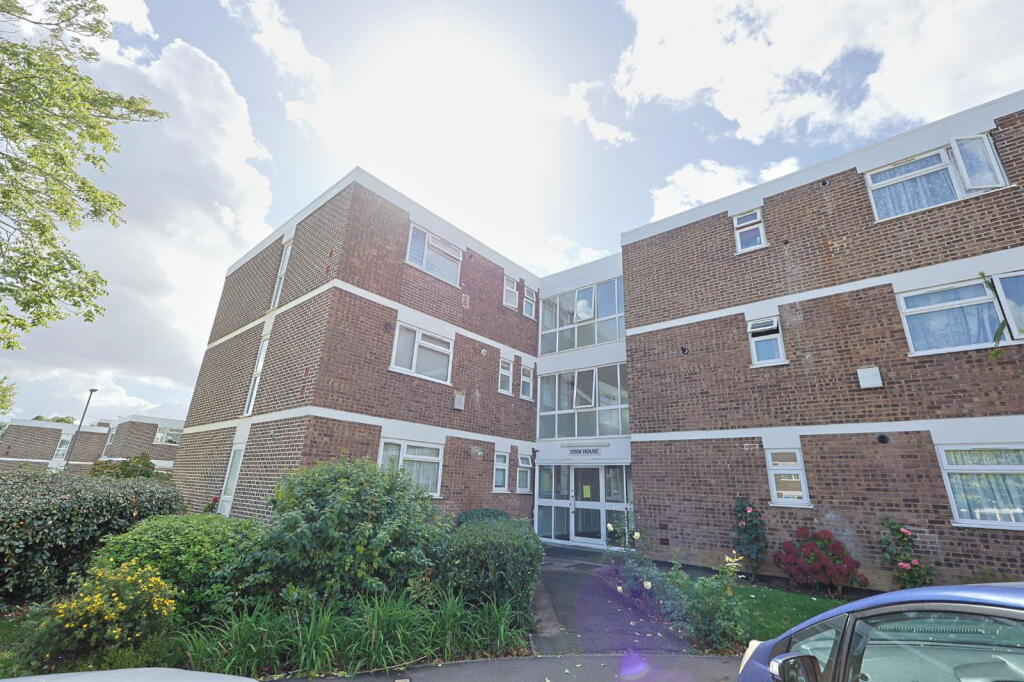 Main image of property: Stratton Close, Edgware