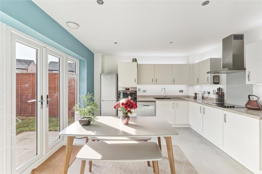 Yarrow Place, Ampthill, Bedfordshire, MK45 photo 2