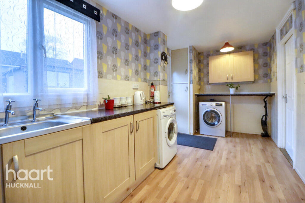 House in Nottingham, Cinderhill - More