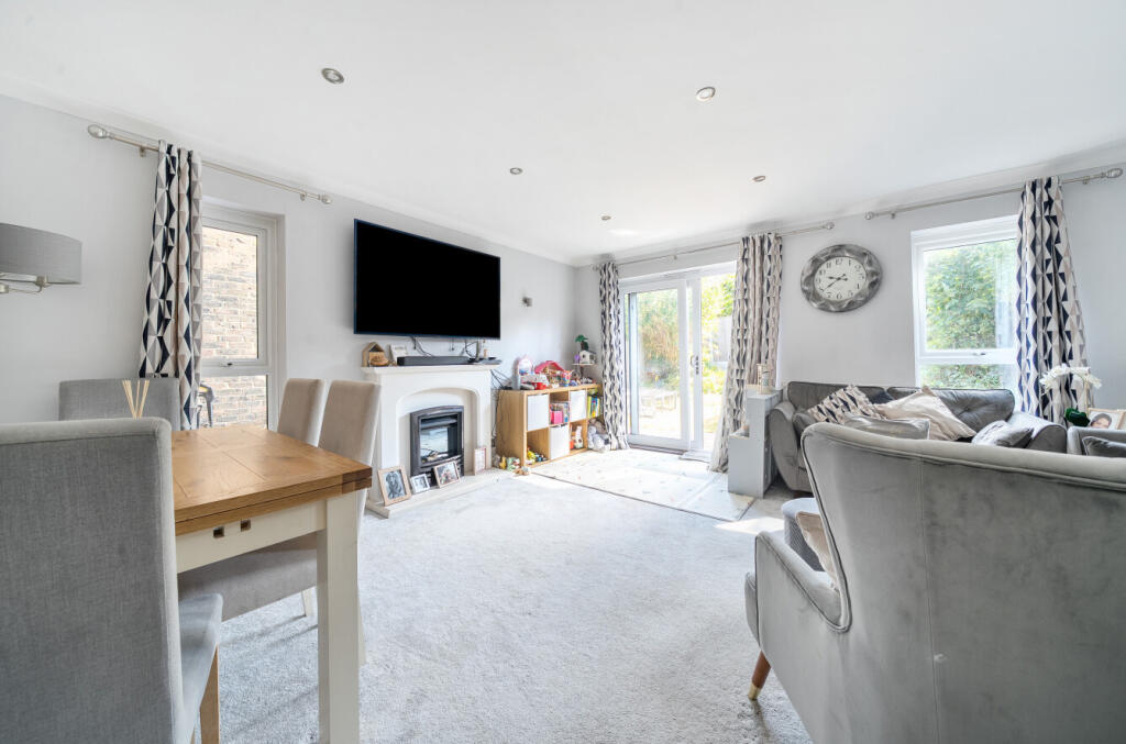 House in Guildford - View 3