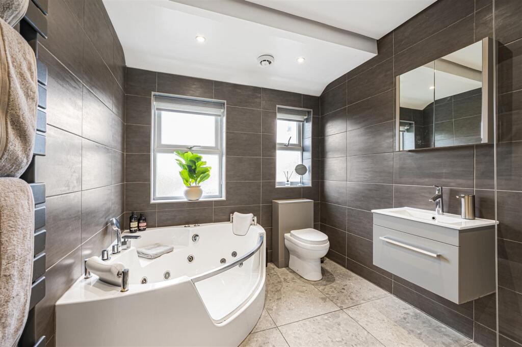Eastbourne Road, Seaford - View 3
