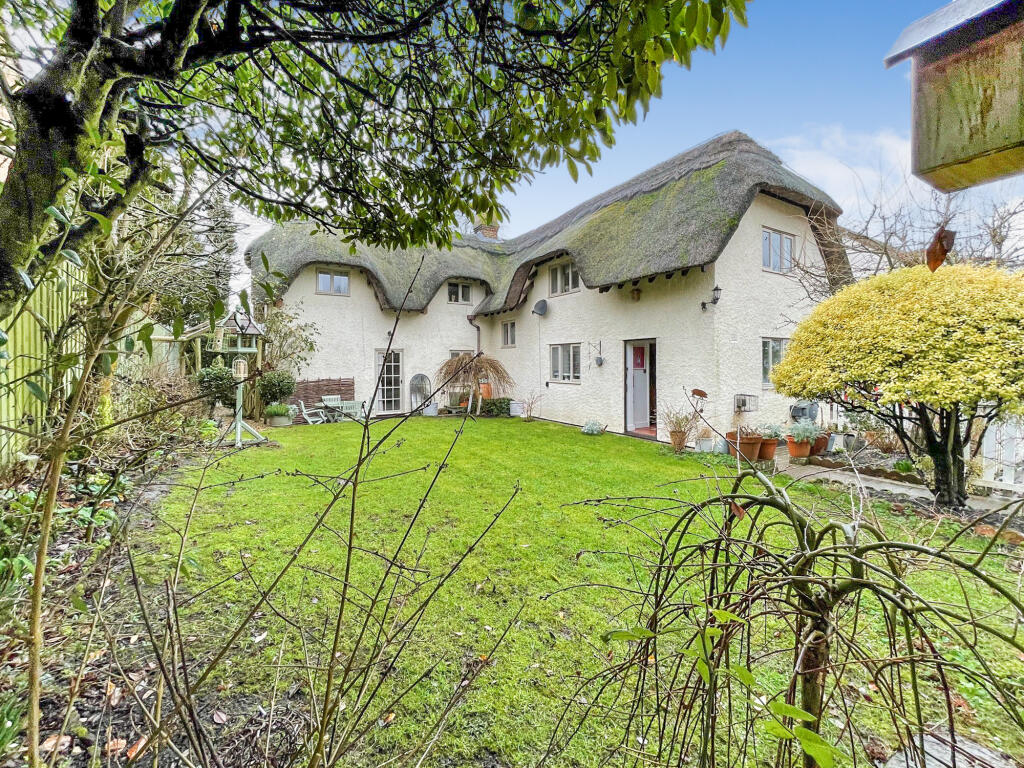 Main image of property: Cues Lane, Bishopstone, Swindon, SN6