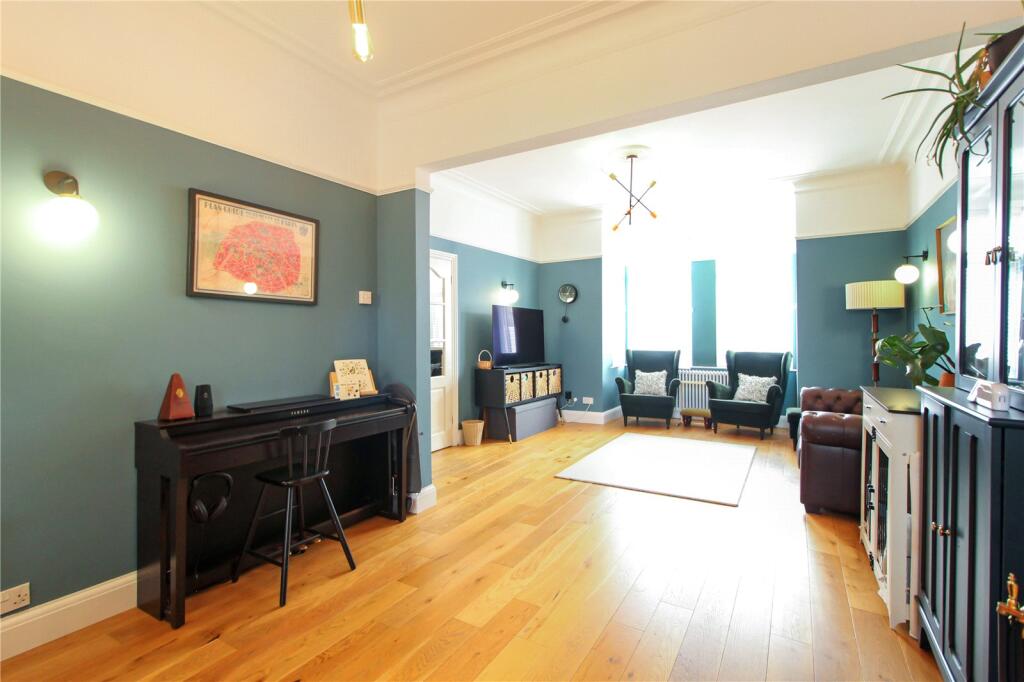 Hermitage Road, Westcliff-on-Sea, Essex, SS0 - View 6