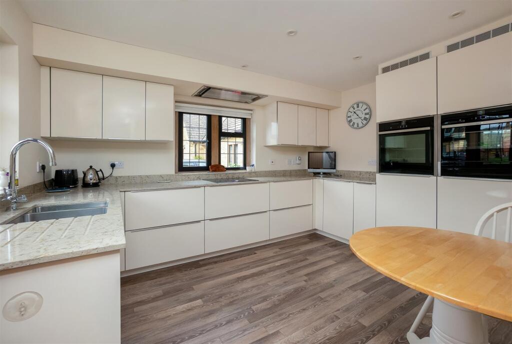 Wheatfield Court, Mickleton photo 2