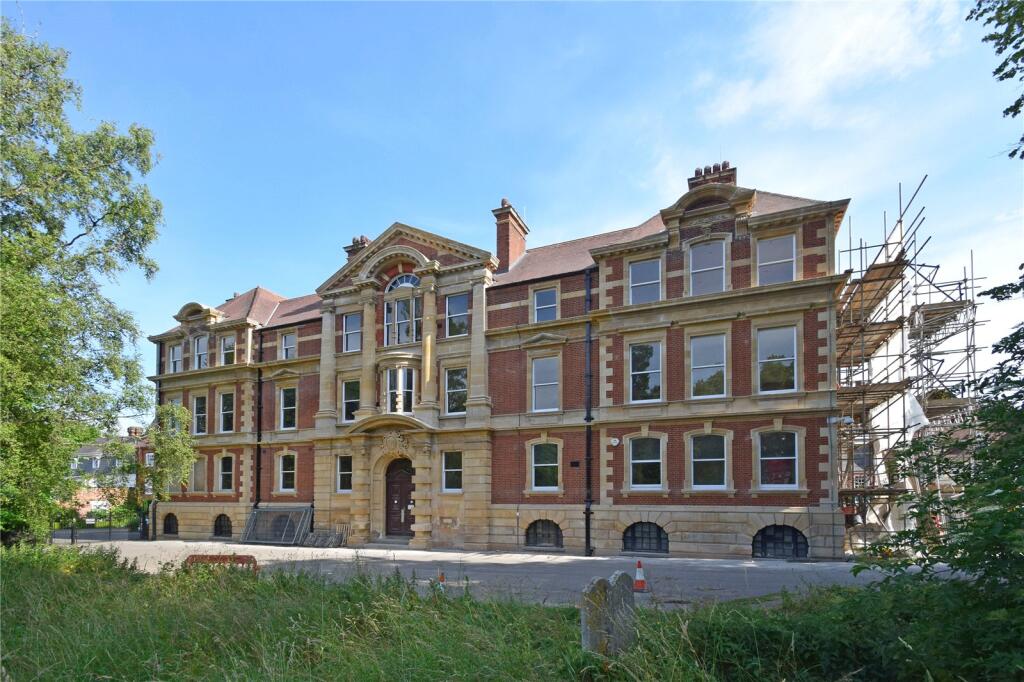 3-bed flat on Honey Hill, Suffolk, £950,000