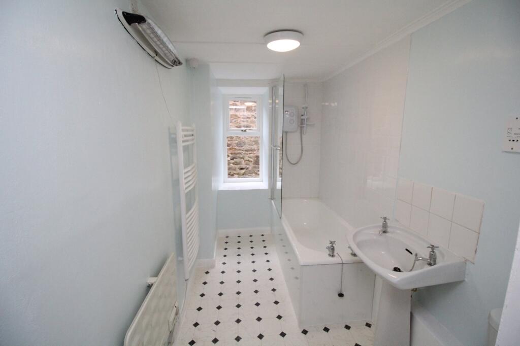 House in Newcastle upon Tyne, Hexhamshire - View 5