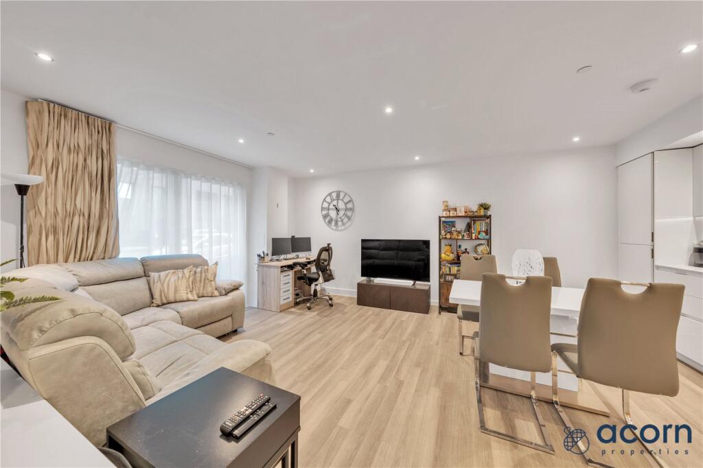 Main image of property: Lismore Boulevard, Colindale, London, NW9