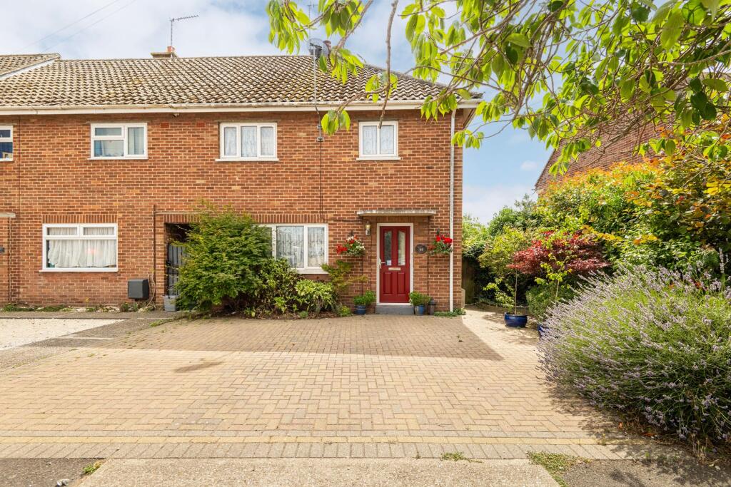 3-bed terraced on Britten Road, Lowestoft, £190,000