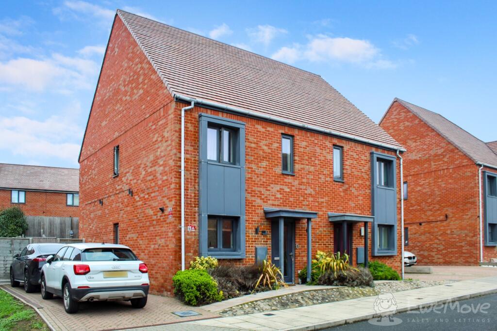 Main image of property: SWANN STREET, CASTLE HILL, SWANSCOMBE, DA10