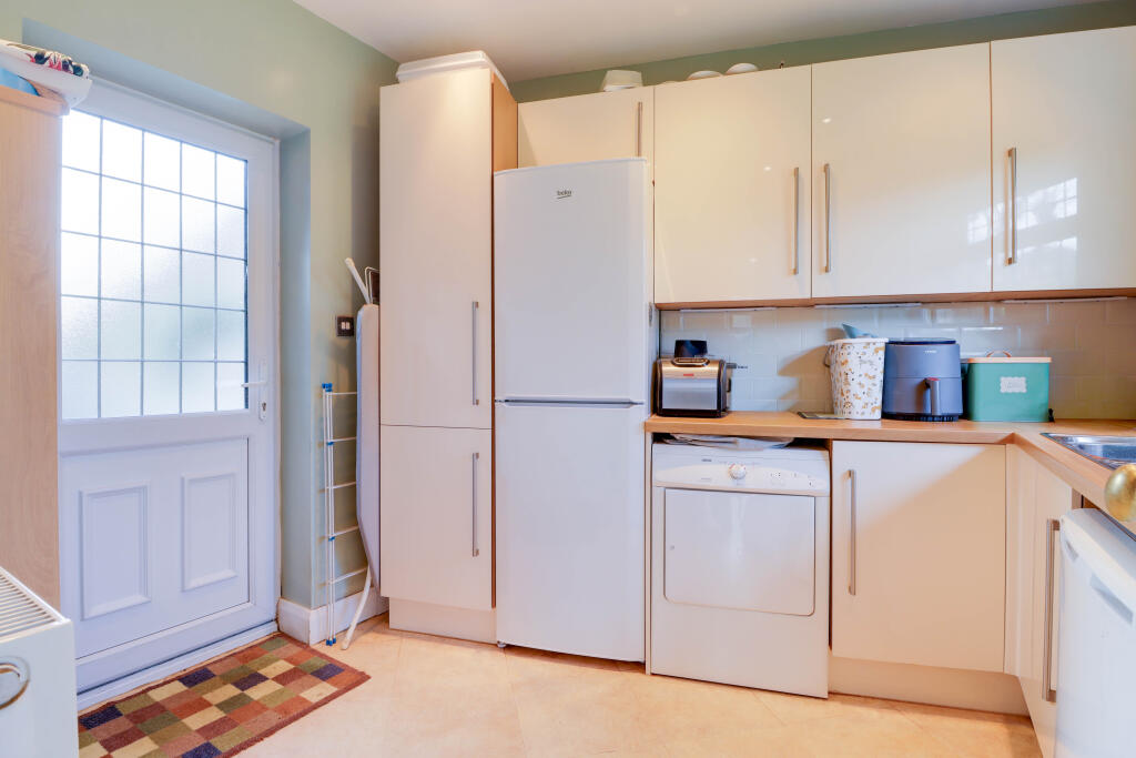 Additional image 7 of Meadow Walk, Harpenden, AL5