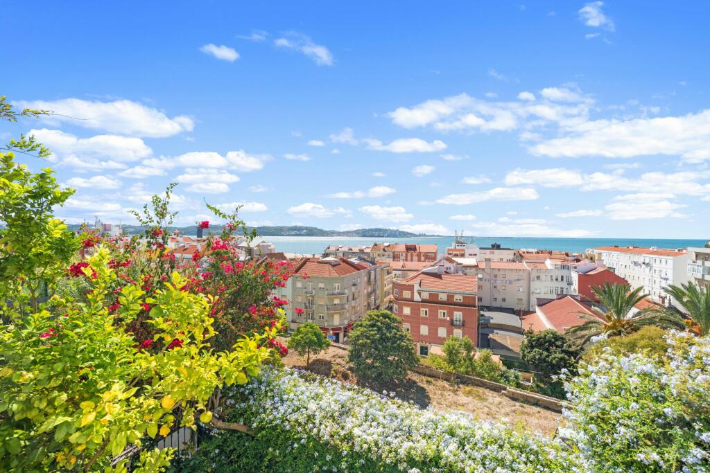 Main image of property: Lisbon, Oeiras