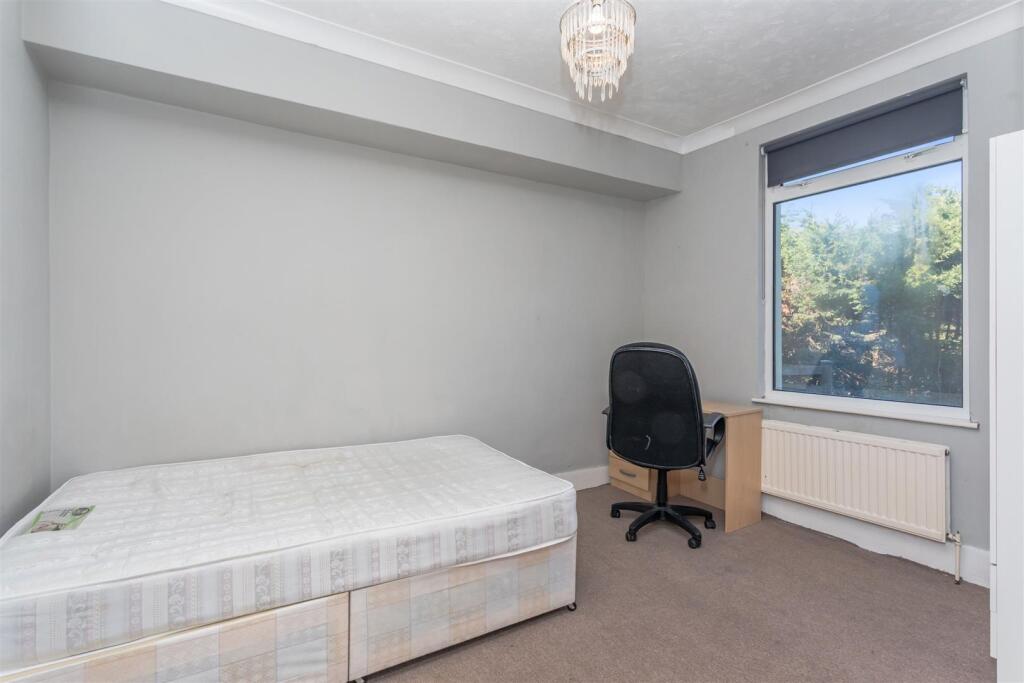 4 bedroom terraced house for rent