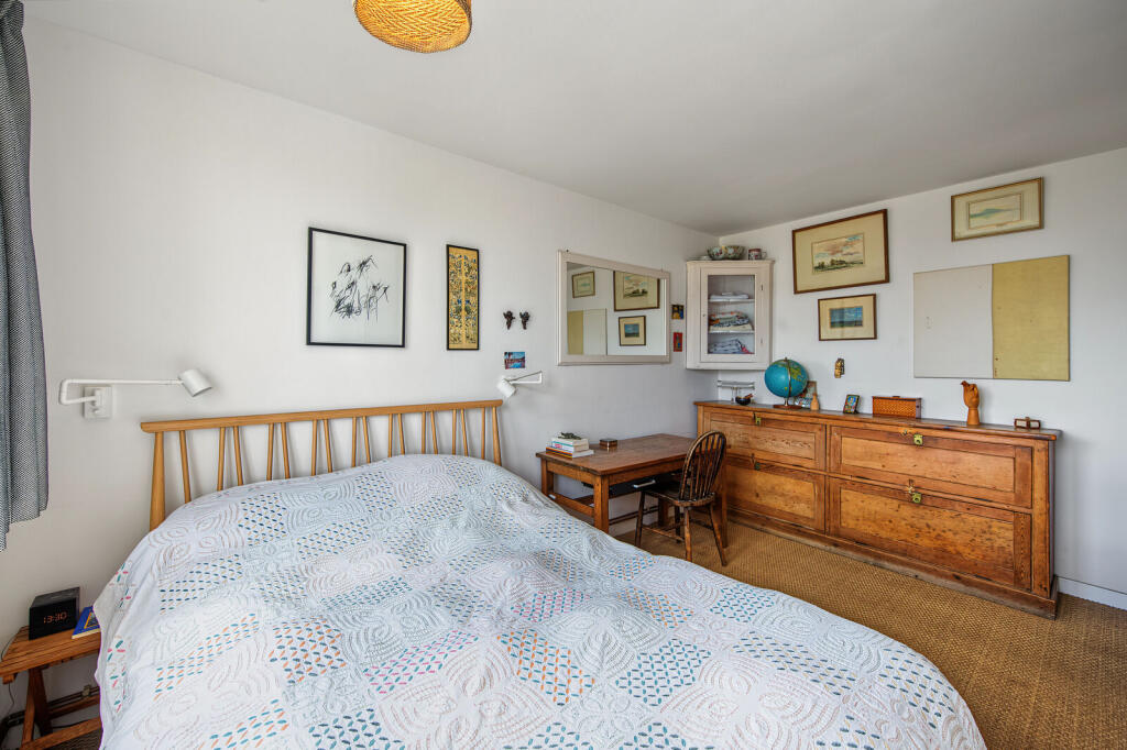 Apartment in London - View 5