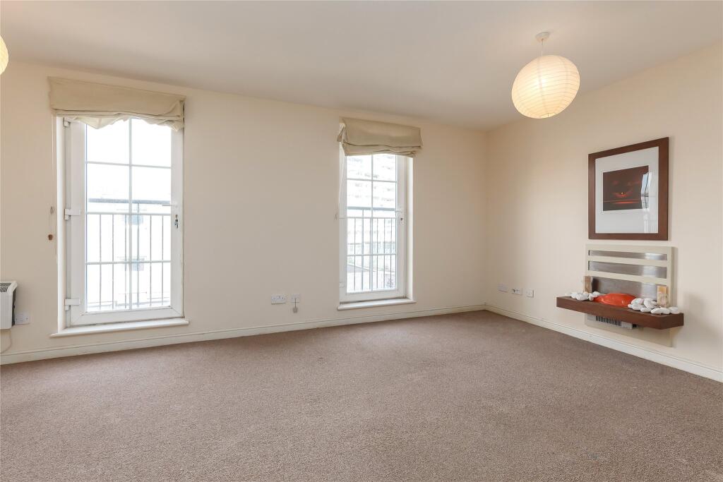 Apartment in Edinburgh, The Shore, Leith - View 4