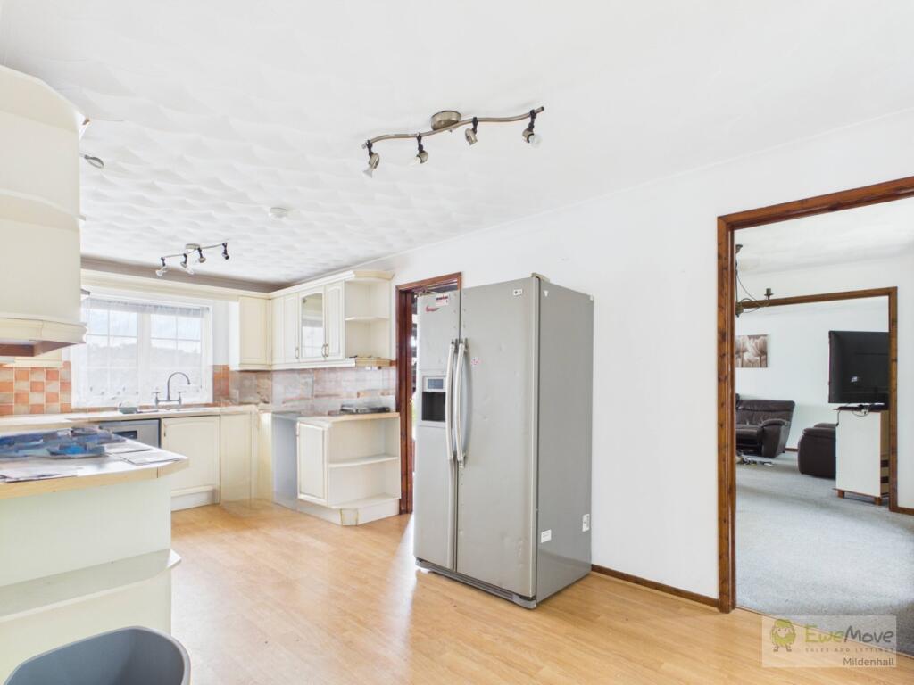 House in Ipswich - View 3