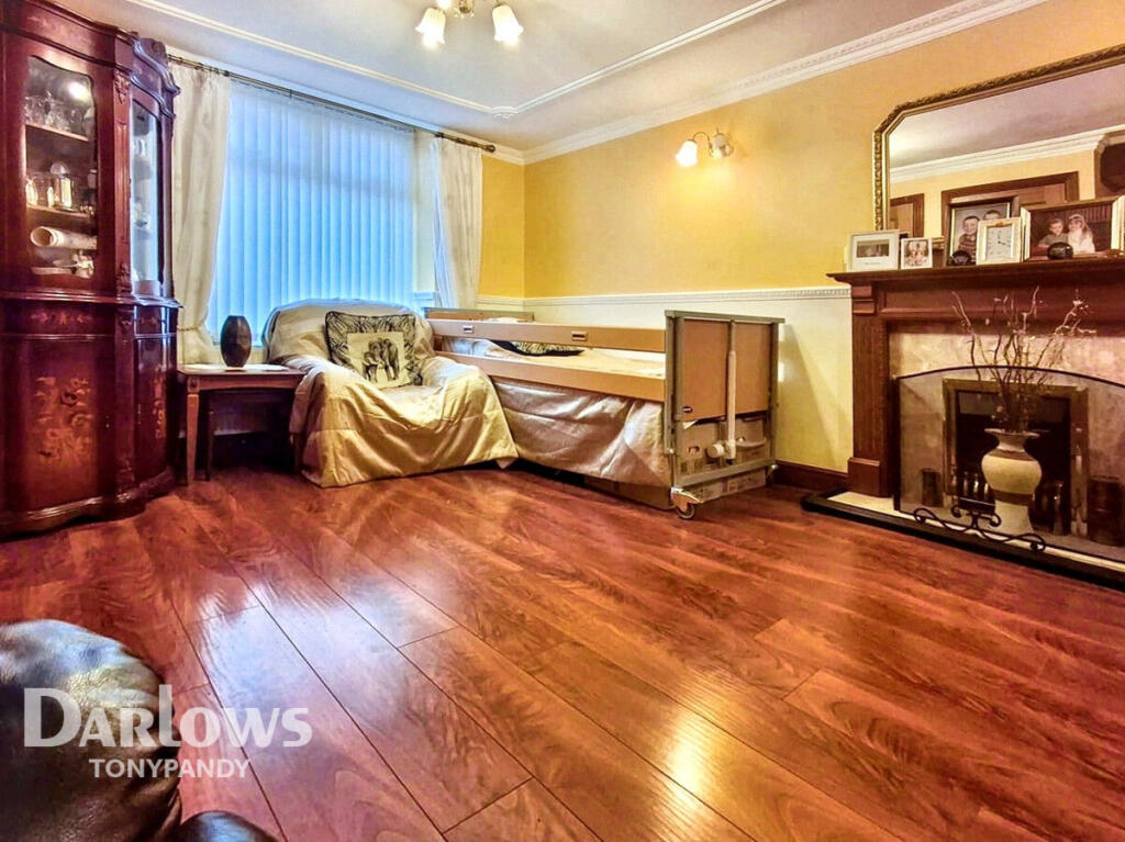 High street, Clydach Vale, Tonypandy CF40 photo 4